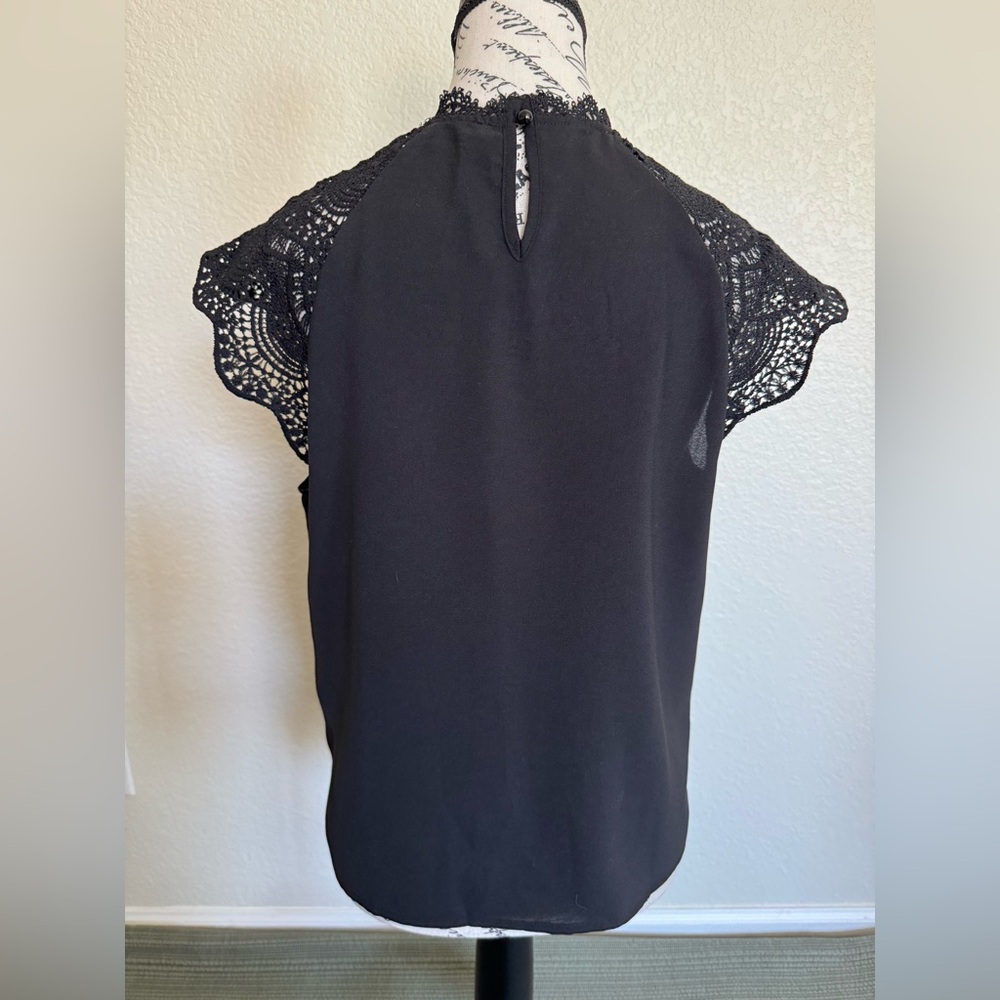 Elegant Black Lace Women's Top - Picture 7 of 9